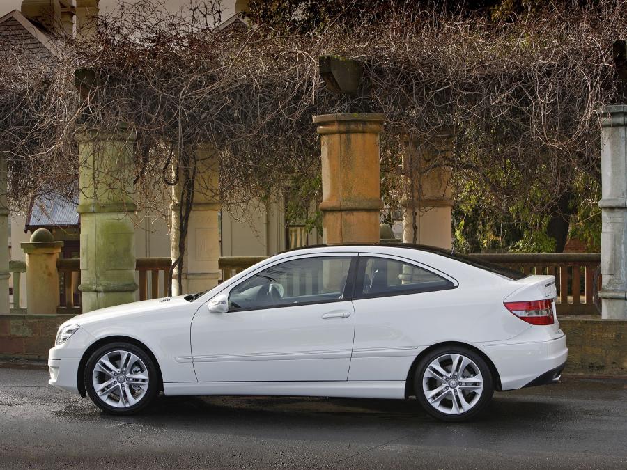  Mercedes-Benz CLC200 Kompressor 2008 года  (AU) (фото 23 из 30)
